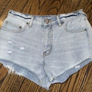 Free People Light Washed Cut Off Denim Shorts Size 26 Inseam 2" Zip Fly Distress